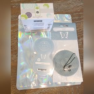 Scentsy mint fan and Luna pod paks